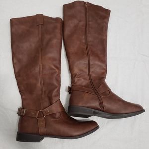 Ardene Comfort Foam Zip up Brown Boots